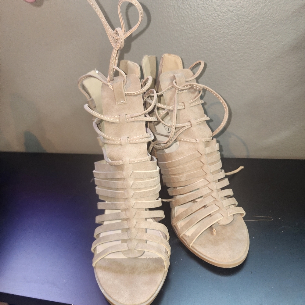 Heels 👠 - Picture 6 of 6